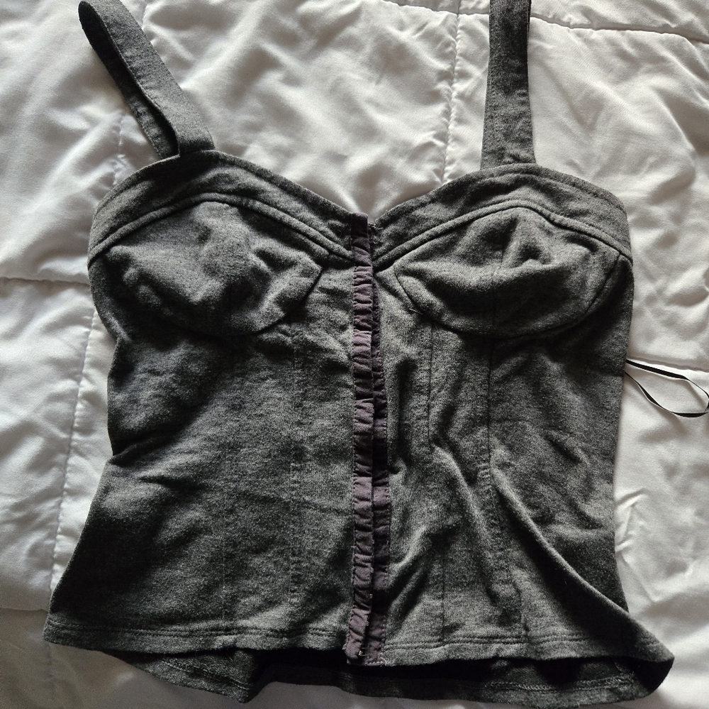 dark grey and black tank top